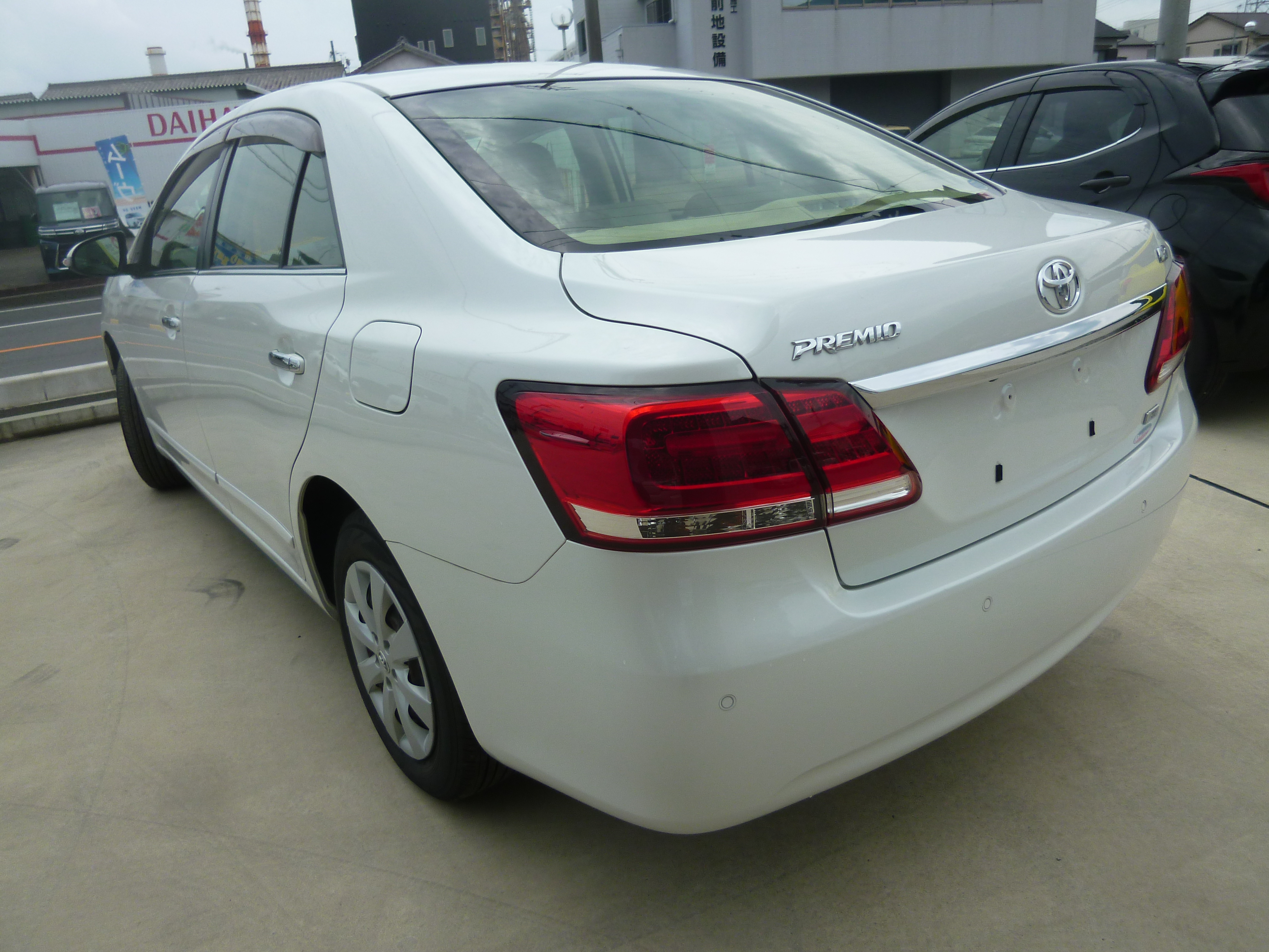 プレミオ 後ろ斜め