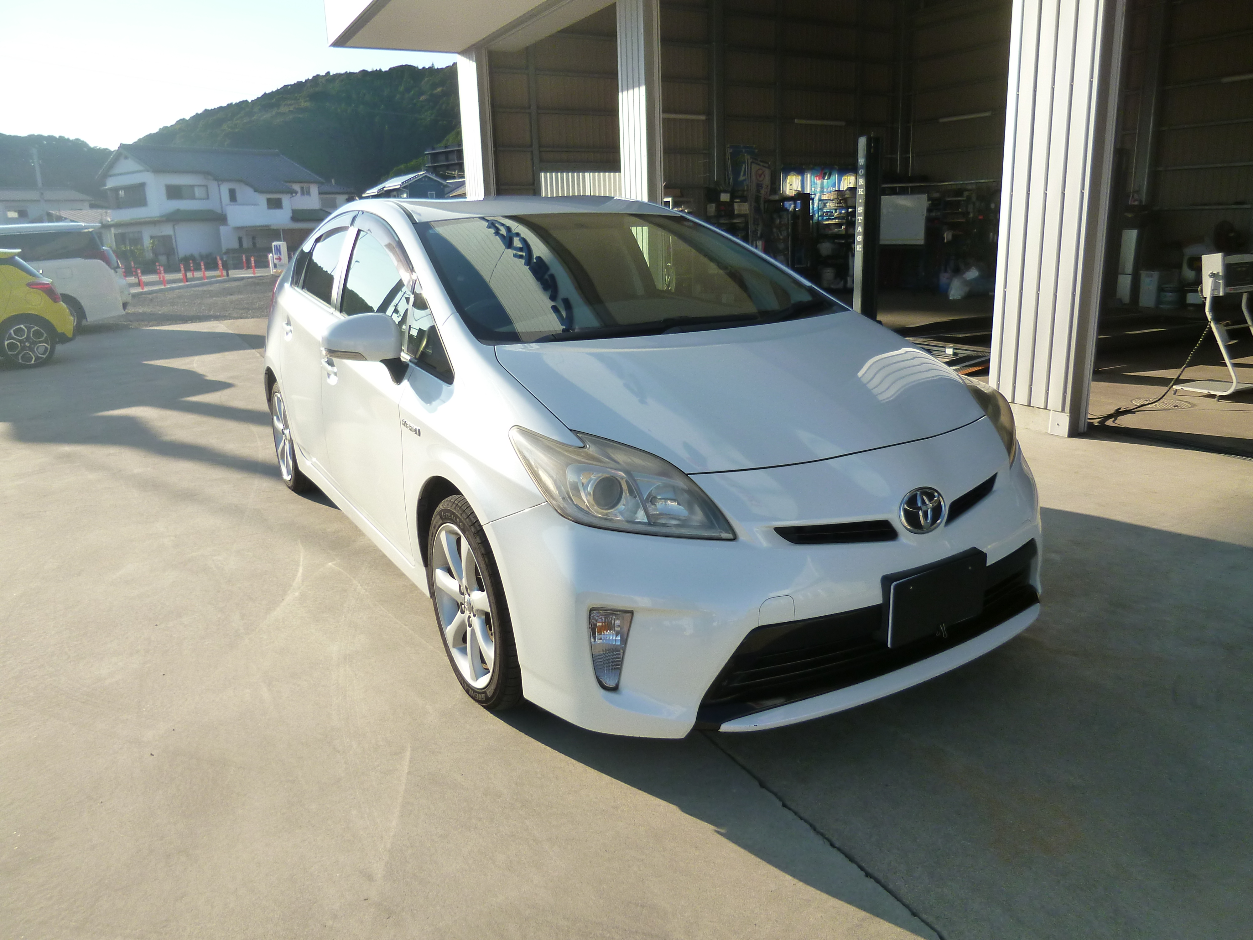 トヨタ プリウスのメイン画像