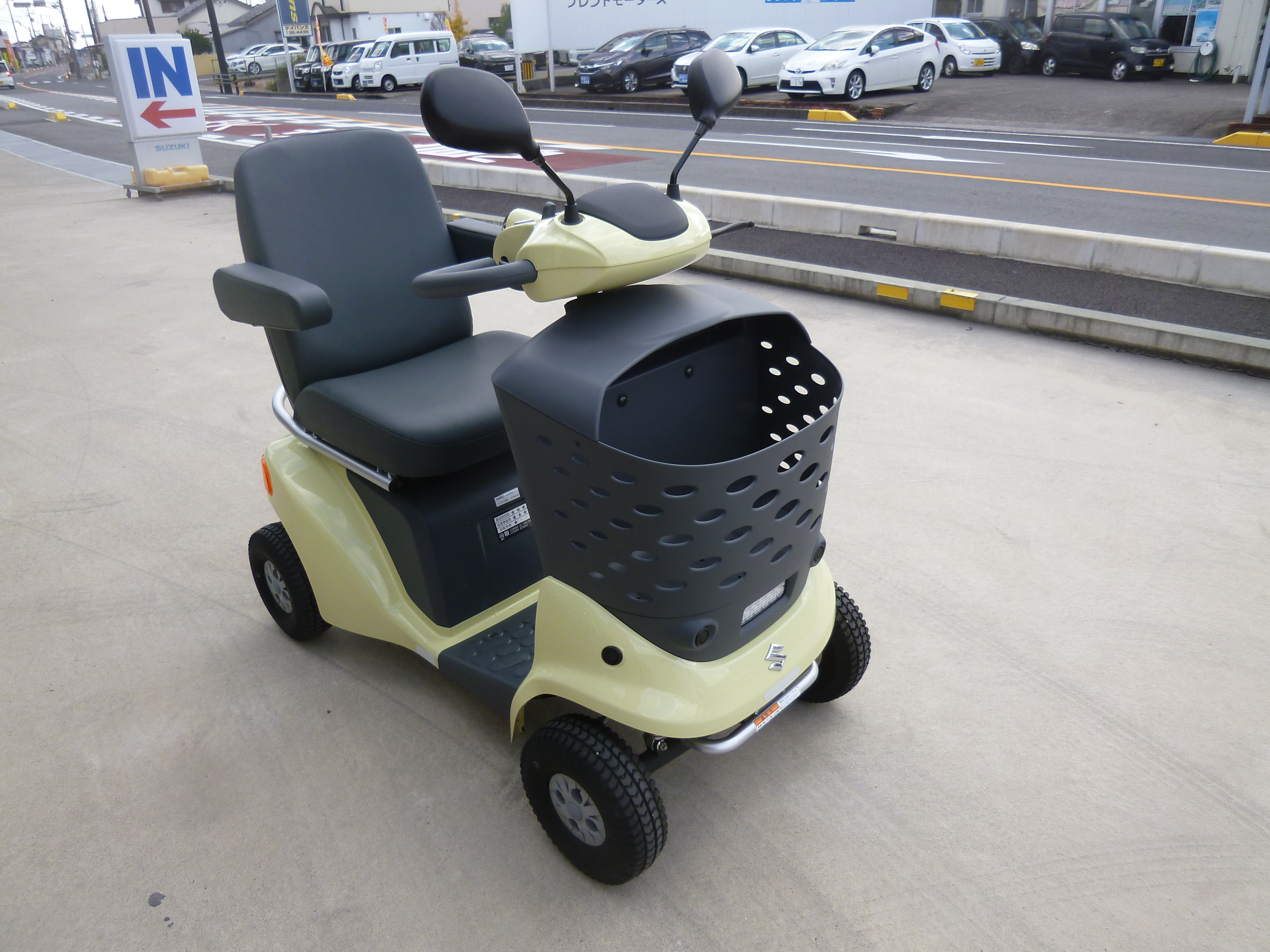 スズキ セニアカーのメイン画像