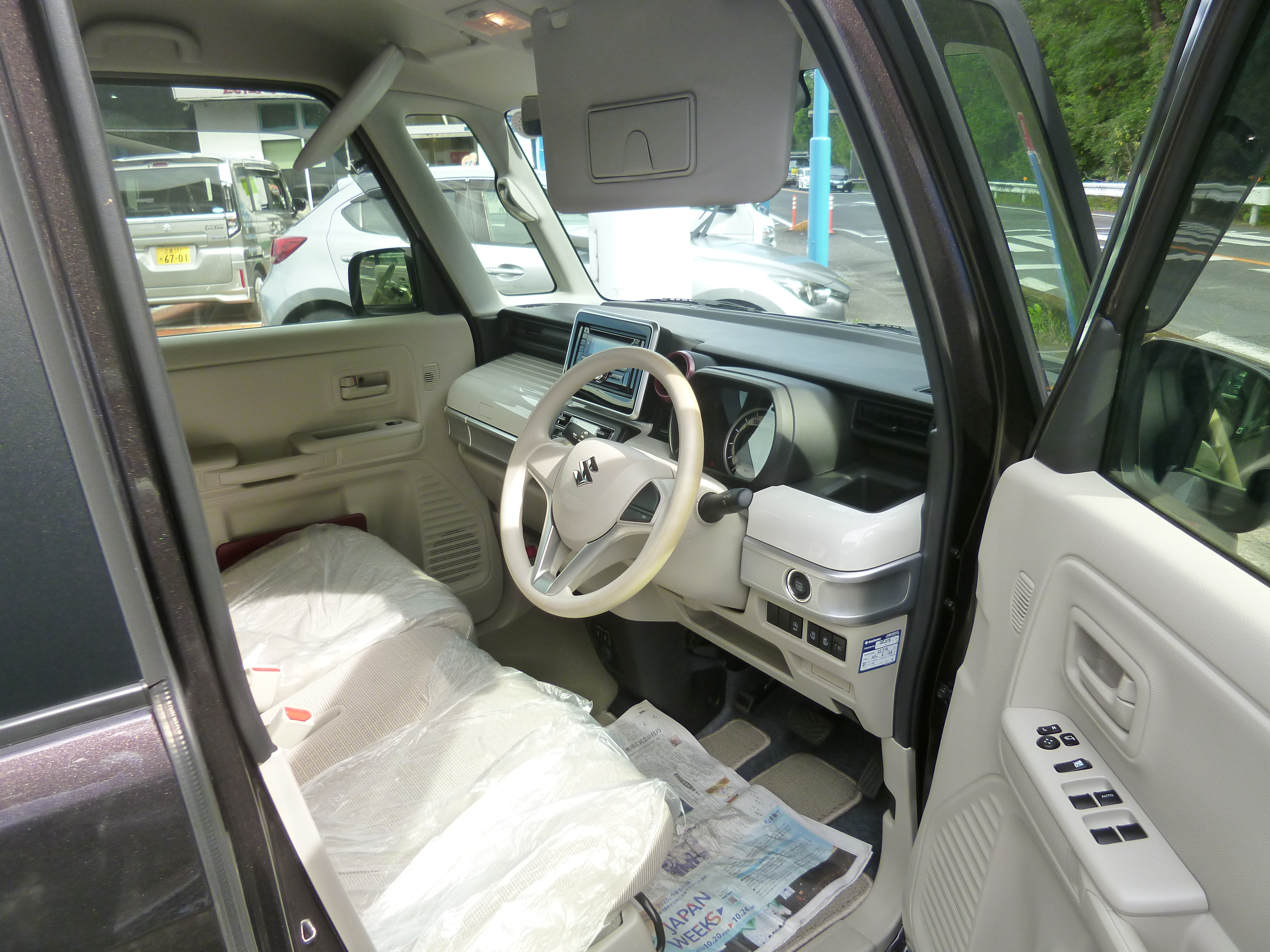 スペーシア 運転席